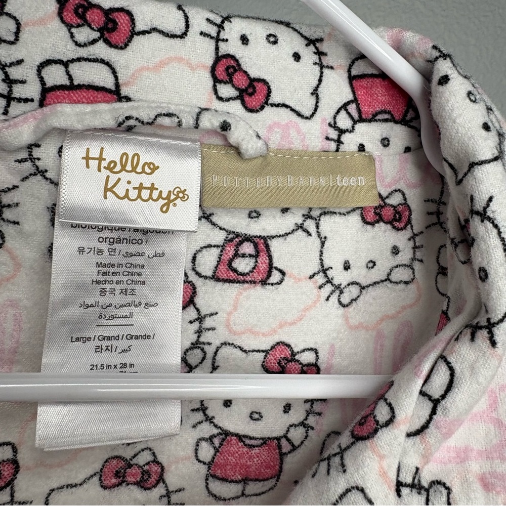 Hello Kitty Organic Flannel Pajama Set Pottery Barn Teen - Picture 8 of 16